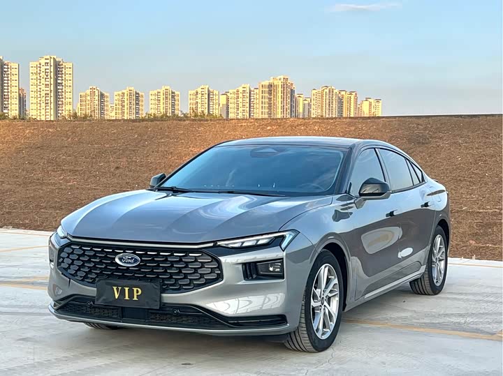 Фото 1 - Ford Mondeo