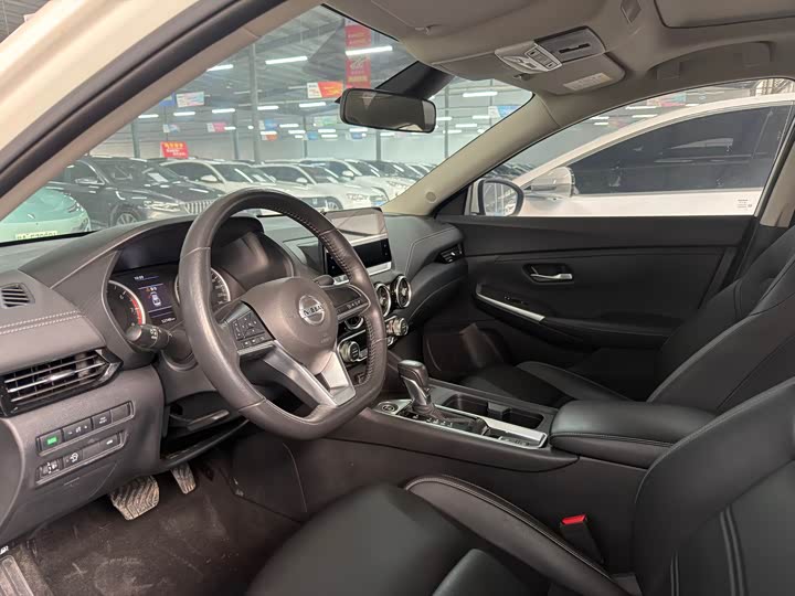 Фото 4 - Nissan Sylphy