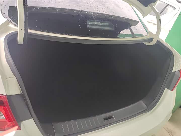 Фото 4 - Nissan Sylphy