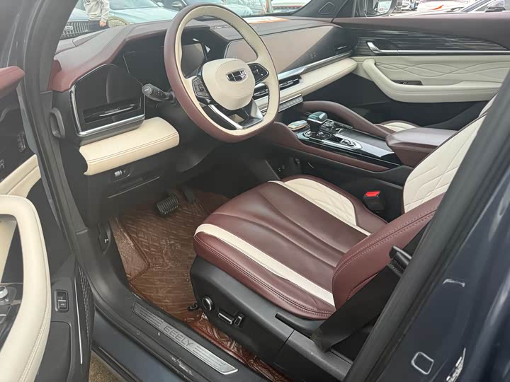 Фото 4 - Geely Monjaro