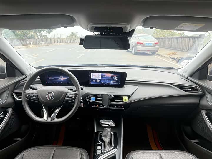 Фото 4 - Buick Verano