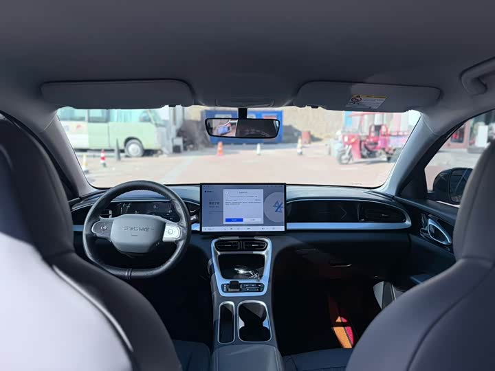 Фото 8 - Geely Galaxy Geome