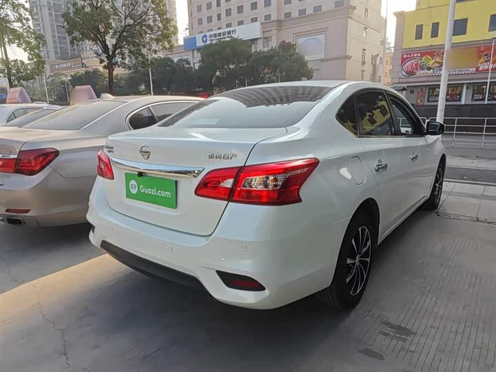 Фото 7 - Nissan Sylphy