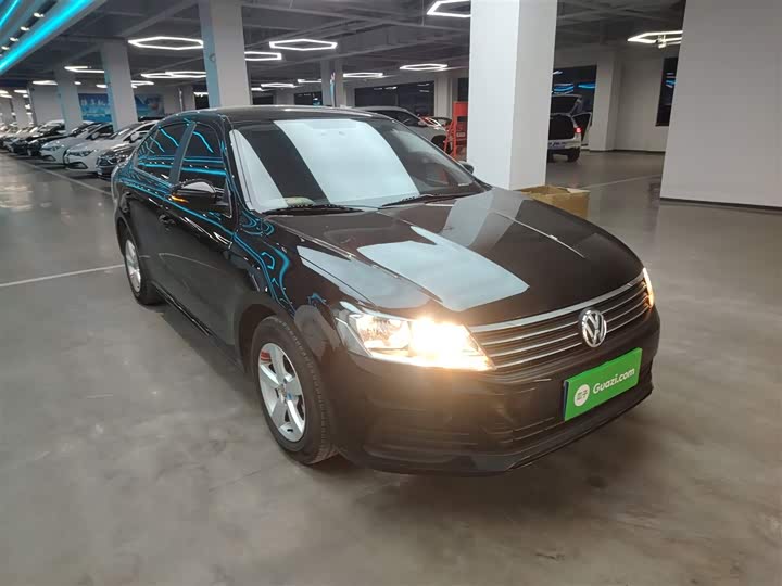 Фото 4 - Volkswagen Lavida