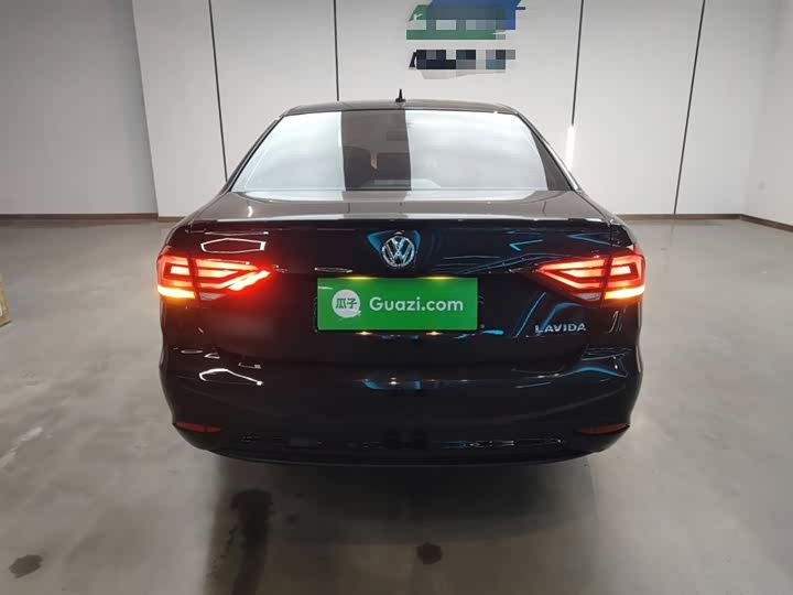 Фото 6 - Volkswagen Lavida