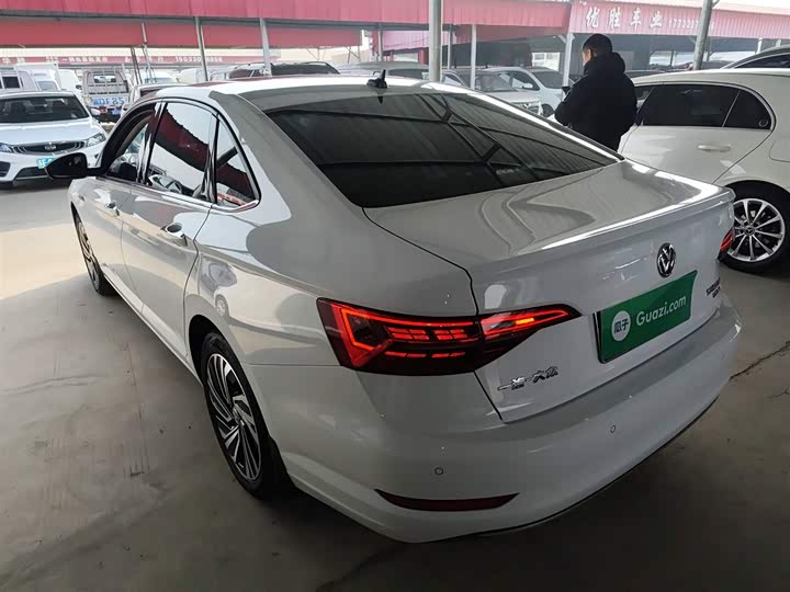 Фото 5 - Volkswagen Sagitar L