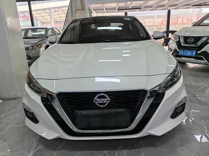 Фото 2 - Nissan Teana