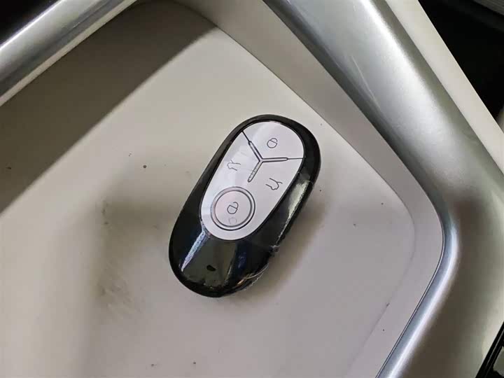 Фото 9 - Geely Galaxy Geome