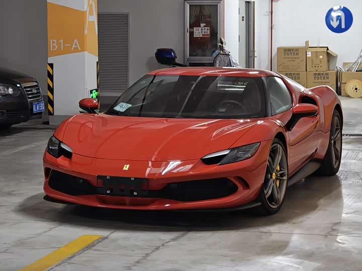 Фото 1 - Ferrari 296