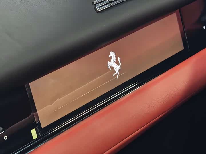 Фото 9 - Ferrari 296