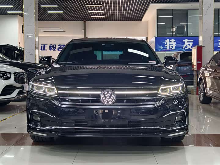 Фото 2 - Volkswagen Phideon