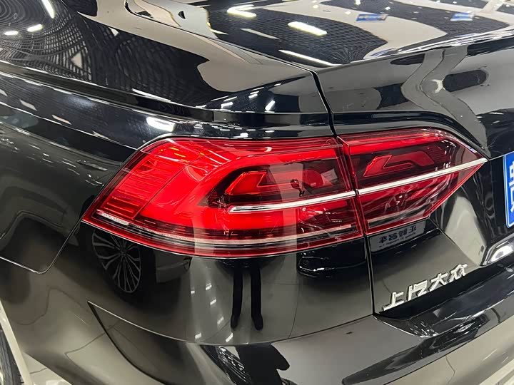 Фото 8 - Volkswagen Phideon