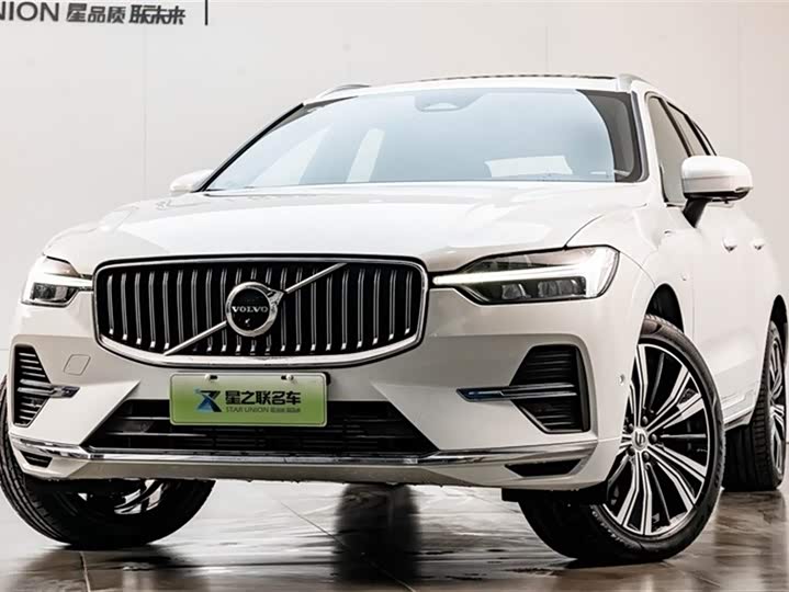 Фото 3 - Volvo XC60 Hybrid
