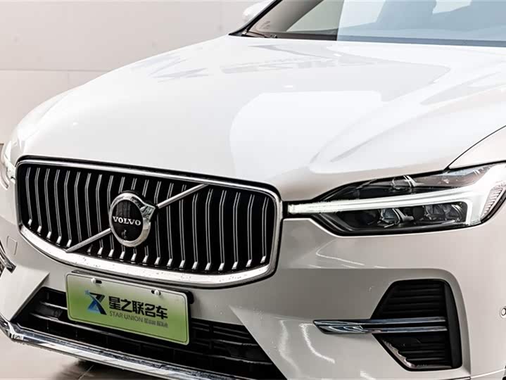 Фото 4 - Volvo XC60 Hybrid