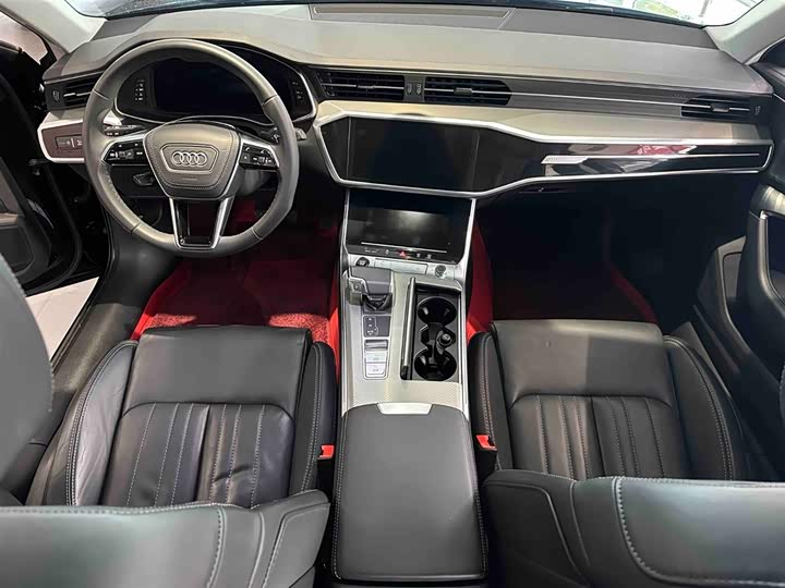 Фото 9 - Audi A6L