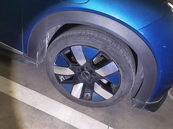 Фото 6 - BYD Dolphin