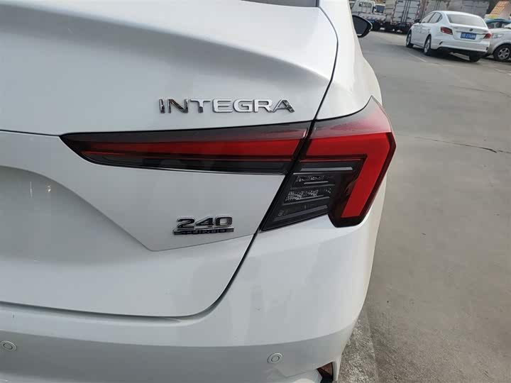 Фото 8 - Honda Integra