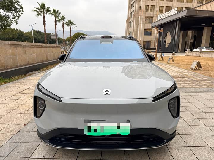 Фото 3 - Nio ES6