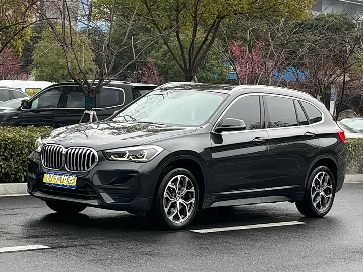 Фото 1 - BMW X1