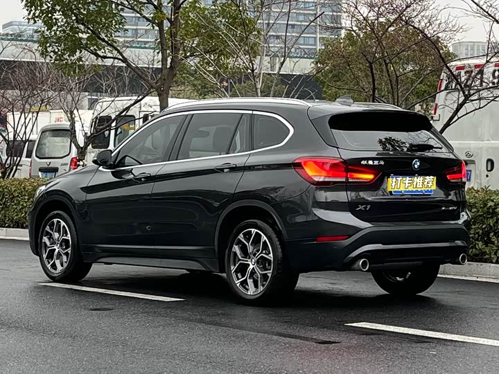Фото 4 - BMW X1