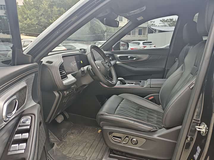 Фото 4 - GAC Trumpchi GS8