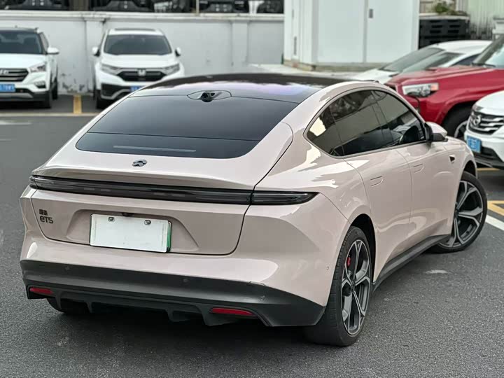 Фото 2 - Nio ET5