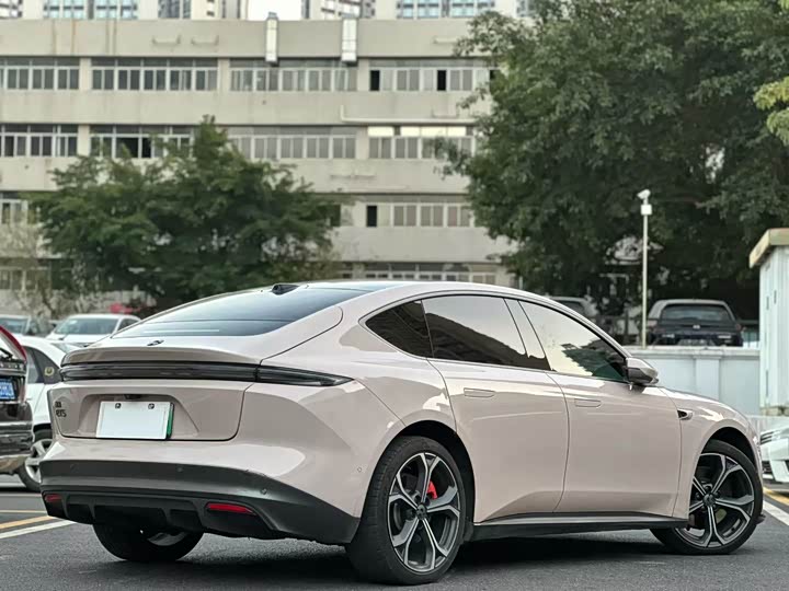 Фото 9 - Nio ET5