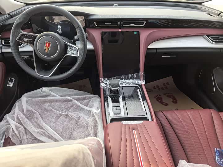 Фото 7 - Hongqi H5