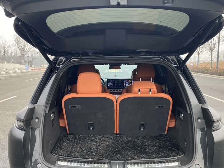 Фото 9 - LiXiang L8