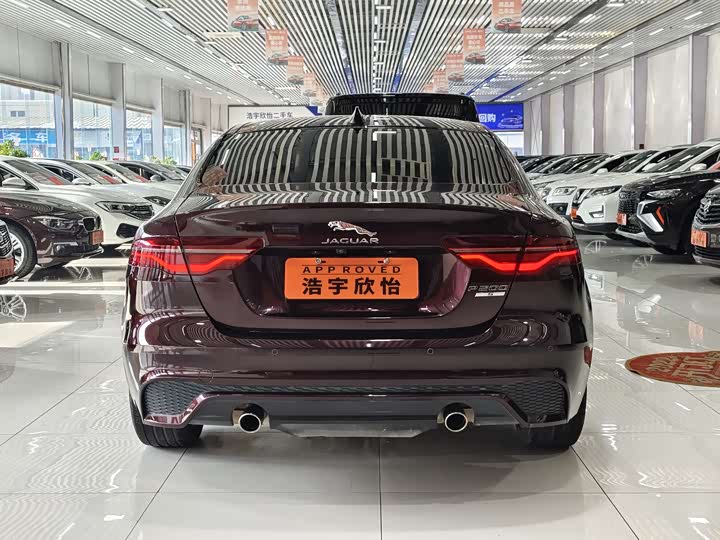 Фото 5 - Jaguar XE L