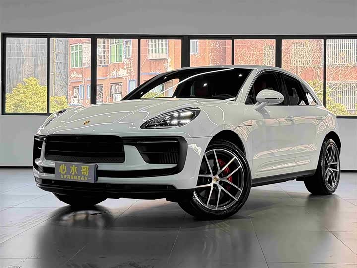 Фото 1 - Porsche Macan