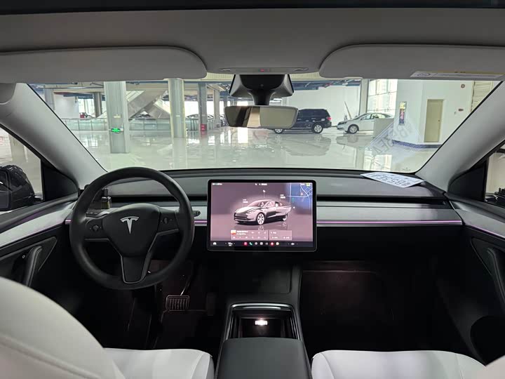 Фото 6 - Tesla Model Y