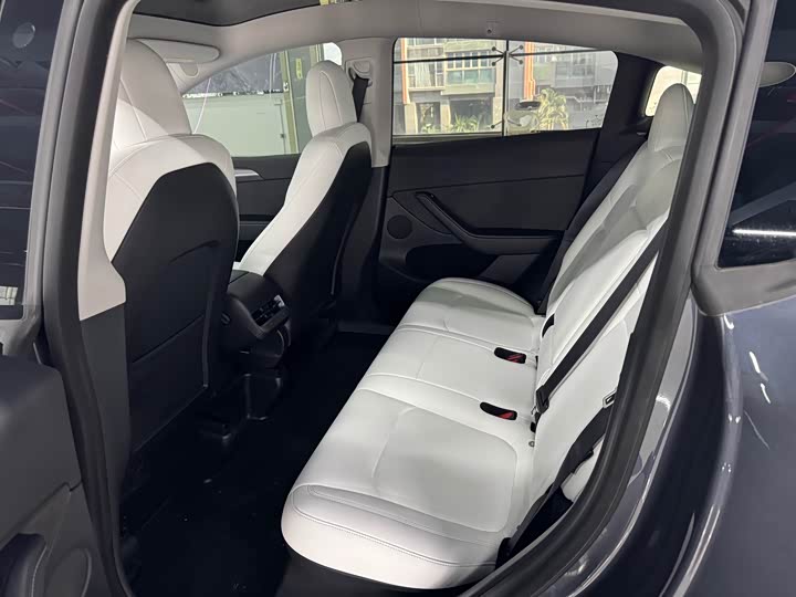 Фото 9 - Tesla Model Y