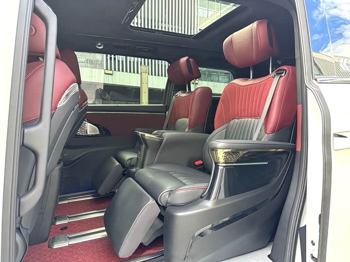 Фото 6 - GAC Trumpchi M8