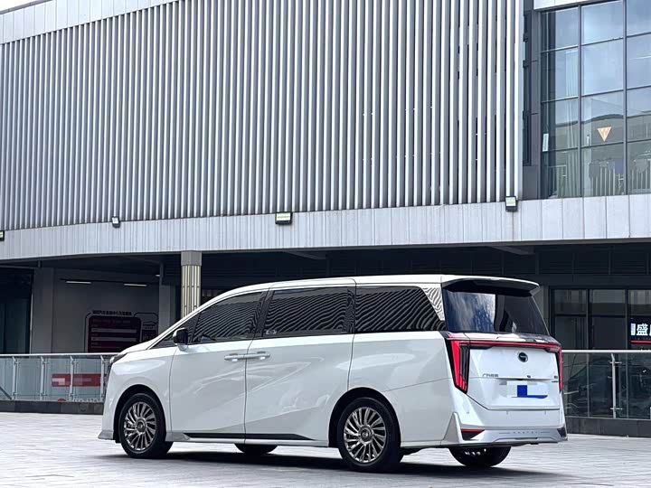 Фото 9 - GAC Trumpchi M8