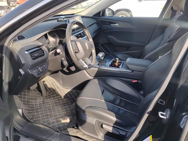 Фото 9 - Hongqi H5