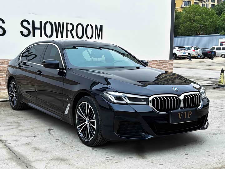 Фото 2 - BMW 5 Series