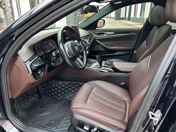 Фото 5 - BMW 5 Series