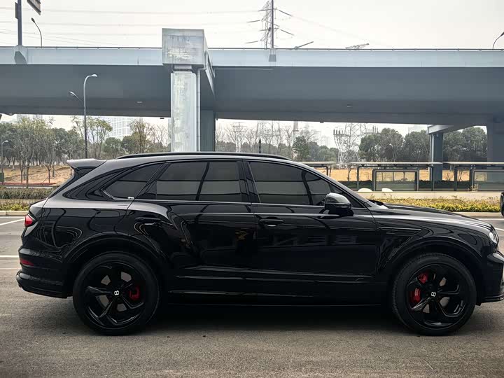 Фото 8 - Bentley Bentayga