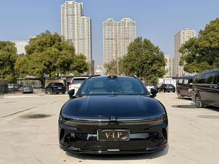 Фото 2 - Zeekr 007 GT