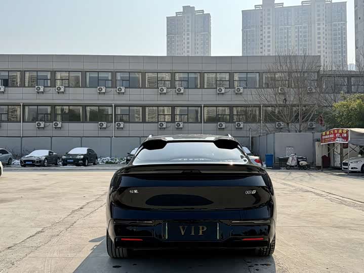 Фото 8 - Zeekr 007 GT