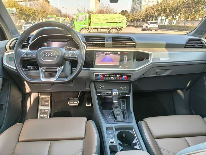 Фото 5 - Audi Q3