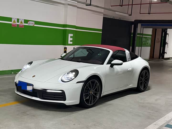 Фото 1 - Porsche 911