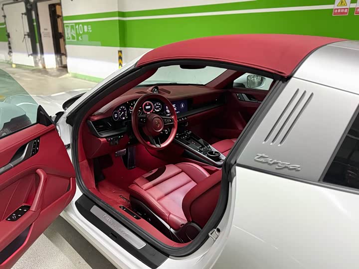 Фото 4 - Porsche 911