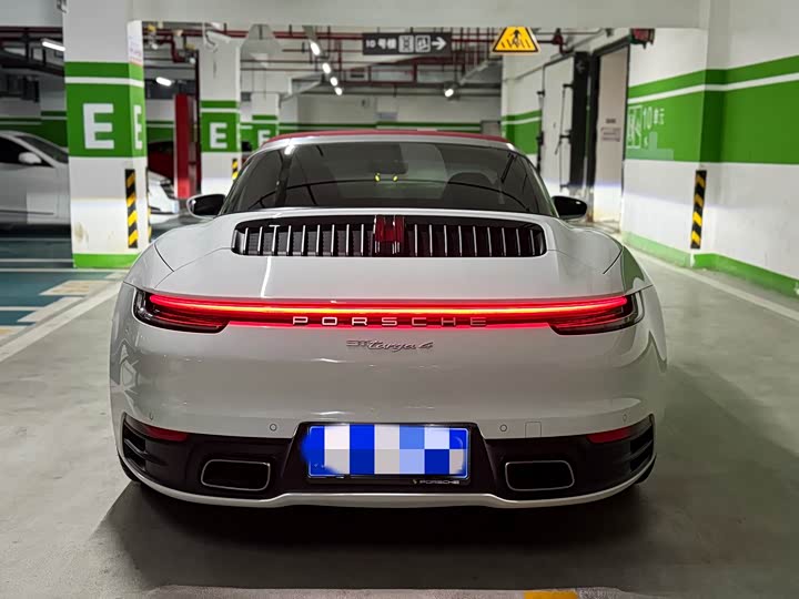 Фото 5 - Porsche 911