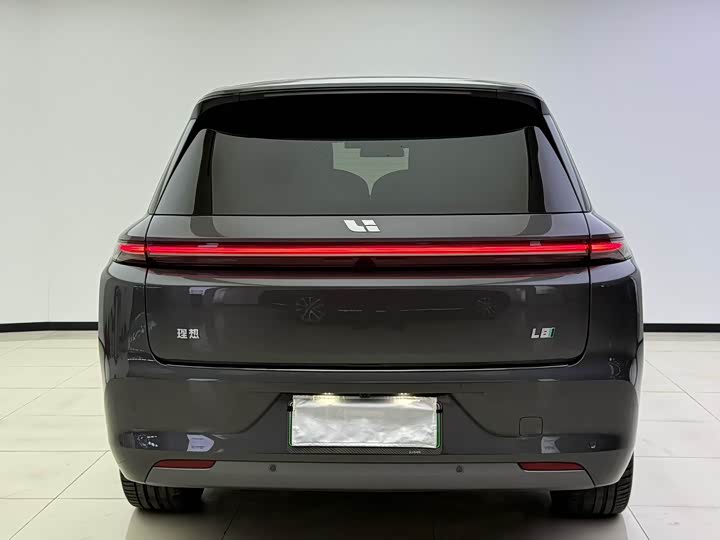 Фото 8 - LiXiang L8