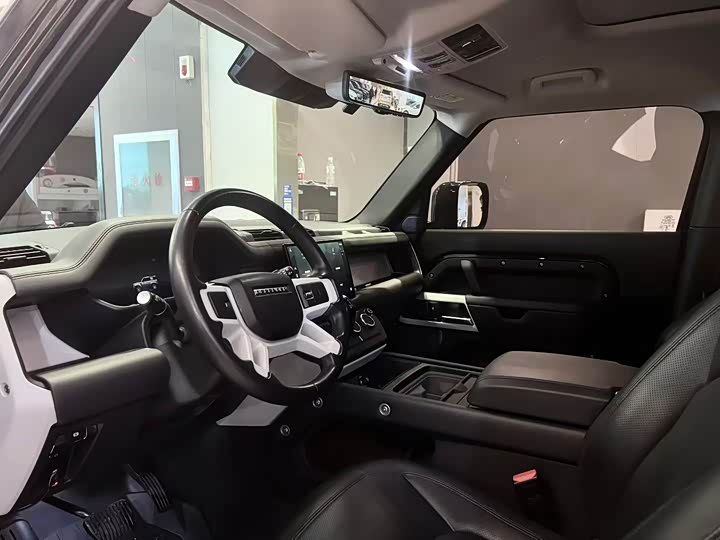 Фото 4 - Land Rover Defender