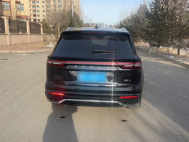 Фото 9 - Geely Monjaro