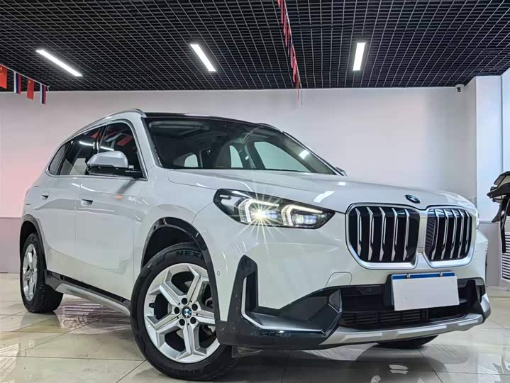 Фото 3 - BMW X1