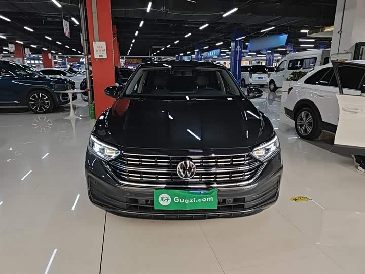 Фото 3 - Volkswagen Sagitar L